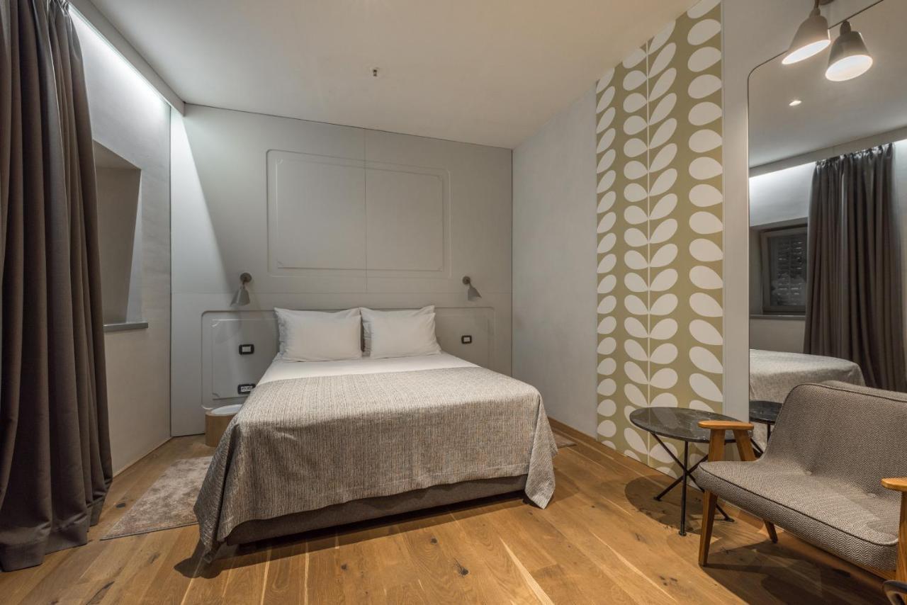 Hotel Peteani ลาบิน ภายนอก รูปภาพ