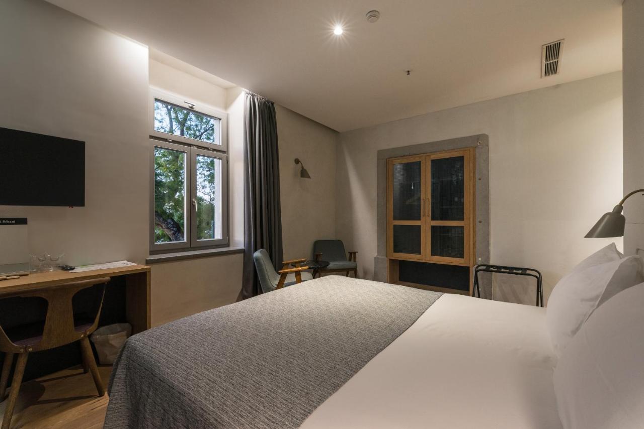 Hotel Peteani ลาบิน ภายนอก รูปภาพ